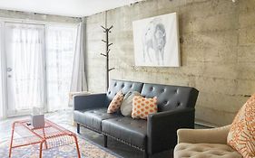 Modern Lofty Studio In Midtown / Charming Old Sw